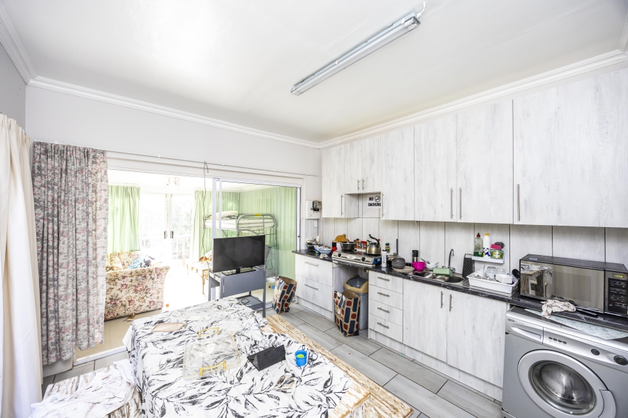 5 Bedroom Property for Sale in Gonubie Eastern Cape